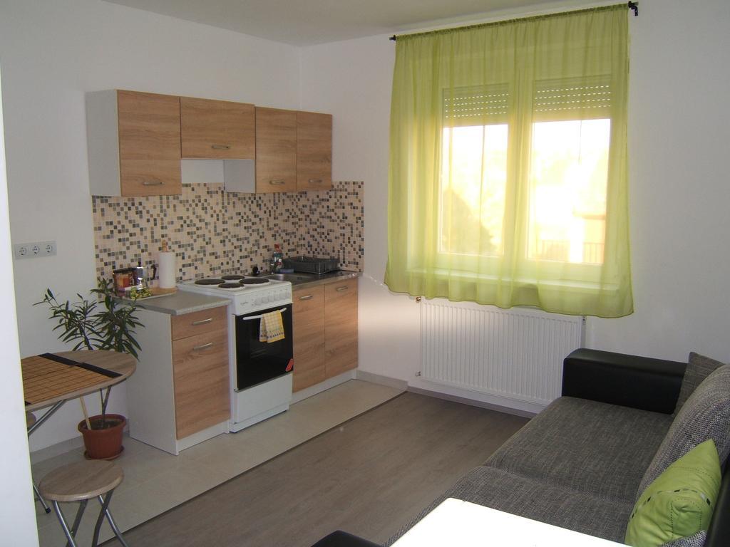 Kulturhaz Apartman Győr Exterior foto